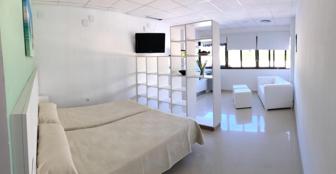 Apartamentos Carmen Teresa Torremolinos Exterior photo