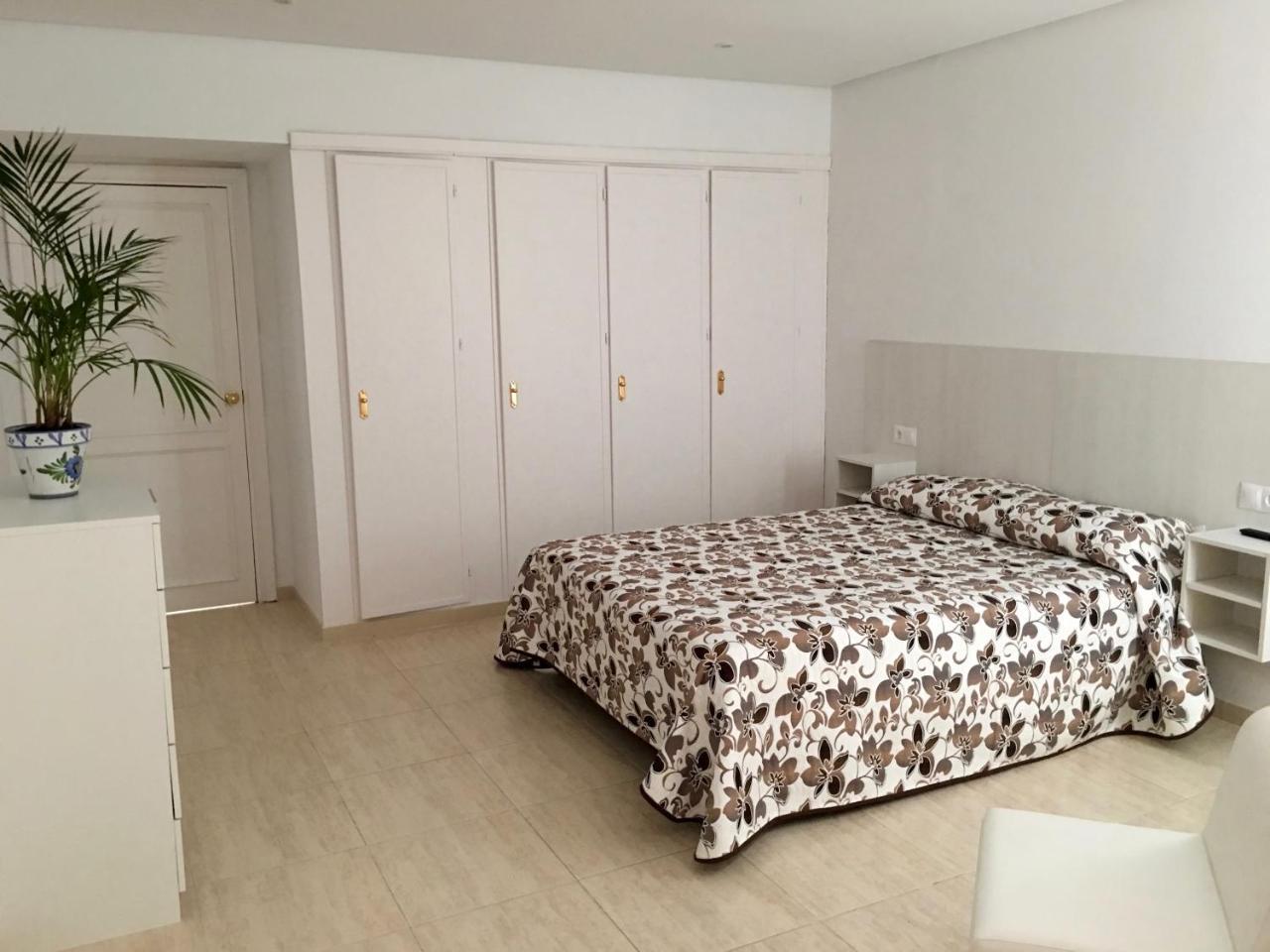 Apartamentos Carmen Teresa Torremolinos Exterior photo